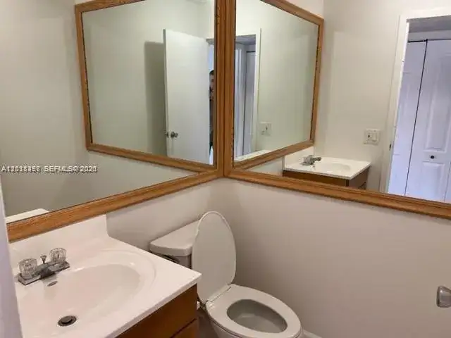 594 Saxony M # 594, Delray Beach FL 33446 photo 5