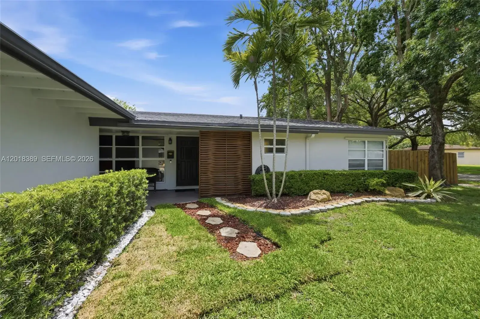 109 S 57th Ave, Hollywood FL 33023 photo 2