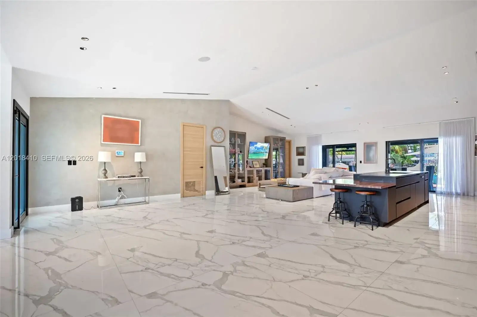 16431 NE 34th Ave, North Miami Beach FL 33160 photo 3