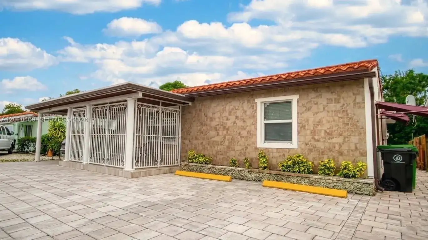 1520 N Andrews Ave, Fort Lauderdale FL 33311 photo 2