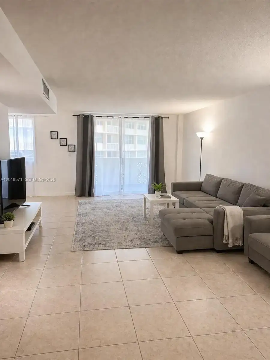 1833 S Ocean Dr # 805, Hallandale Beach FL 33009 photo 5