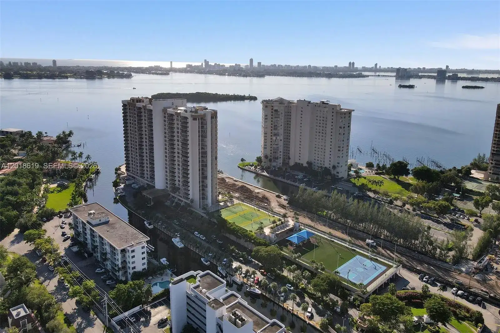 1800 NE 114th St # 1502, Miami FL 33181 photo 2