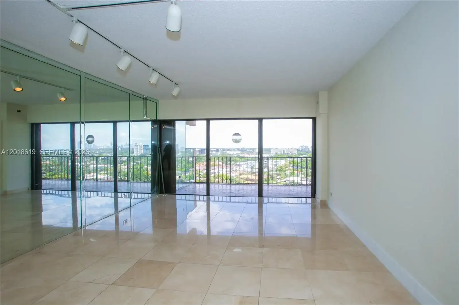 1800 NE 114th St # 1502, Miami FL 33181 photo 3
