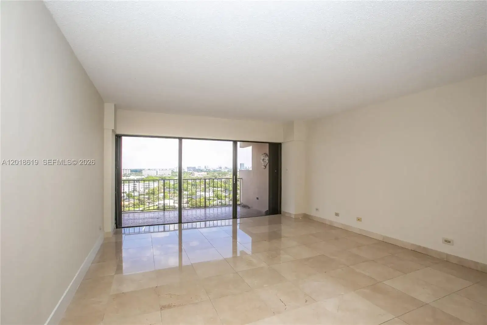 1800 NE 114th St # 1502, Miami FL 33181 photo 4