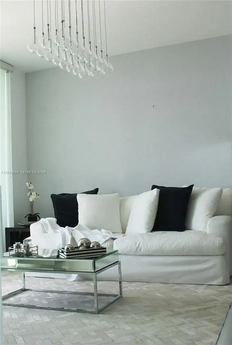 900 Biscayne Blvd # 3207, Miami FL 33132 photo 3