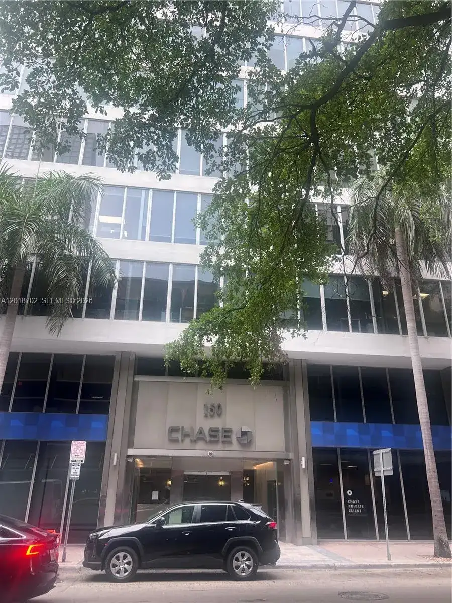 150 SE 2nd Ave # 208, Miami FL 33131 photo 2