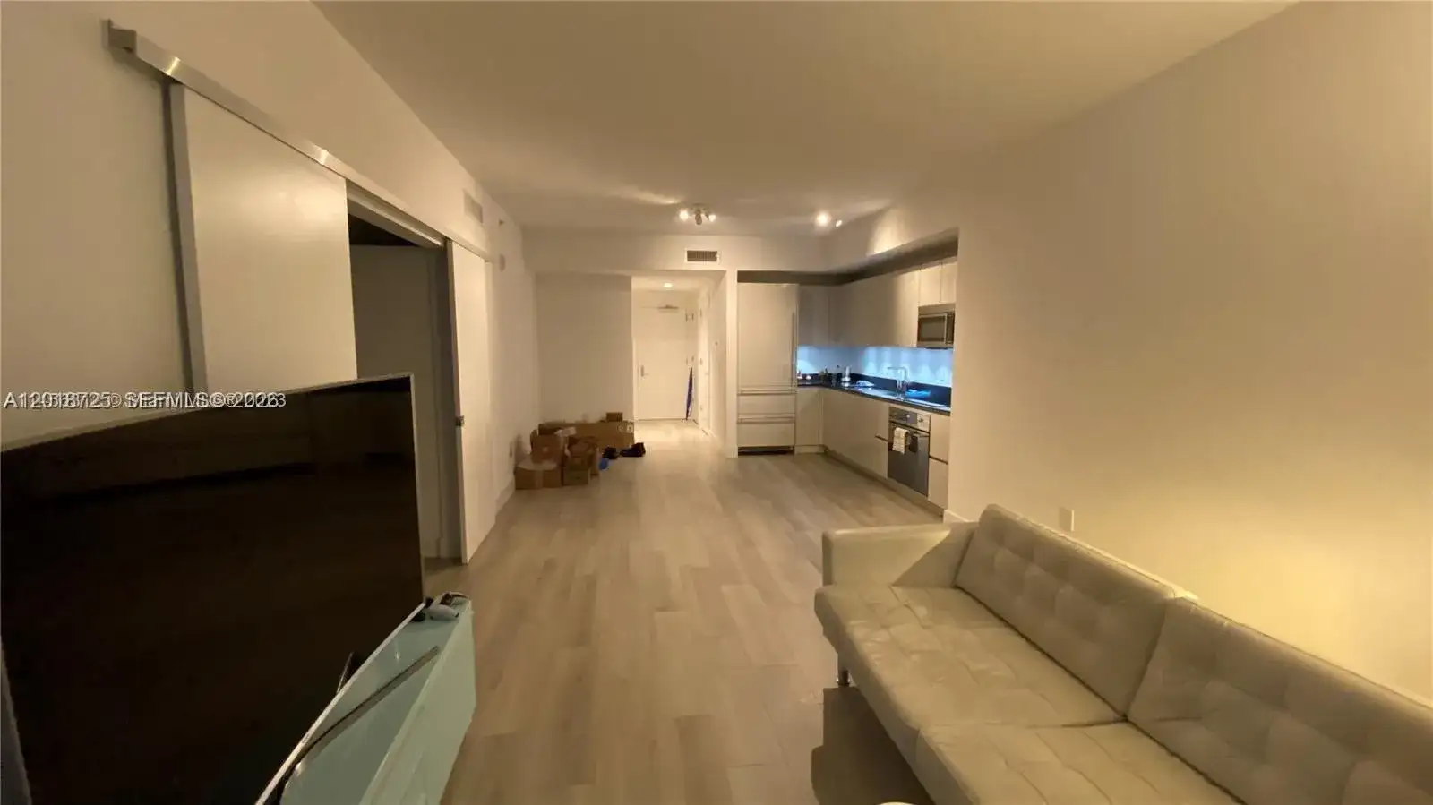 1010 Brickell Ave # 2208, Miami FL 33131 photo 2