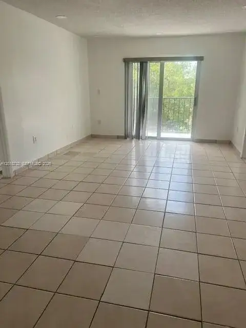 6965 Harding Ave # 305, Miami Beach FL 33141 photo 4