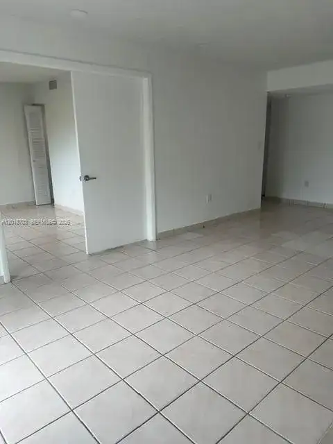 6965 Harding Ave # 305, Miami Beach FL 33141 photo 5