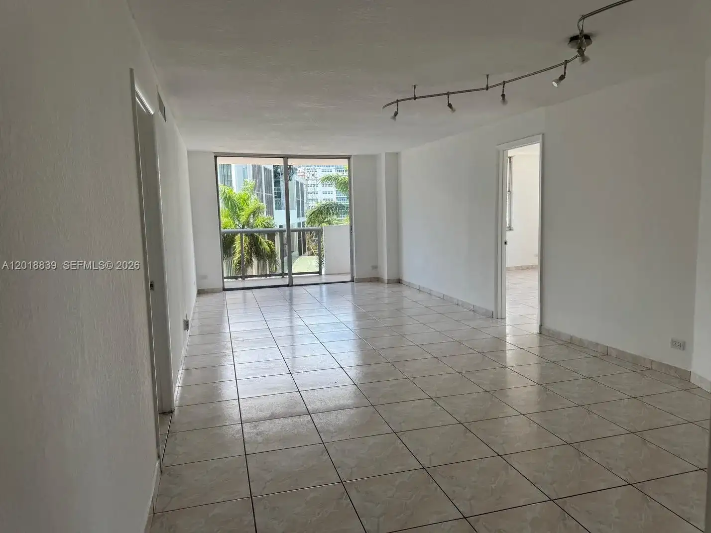 6039 COLLINS AV # 537, Miami Beach FL 33140 photo 5