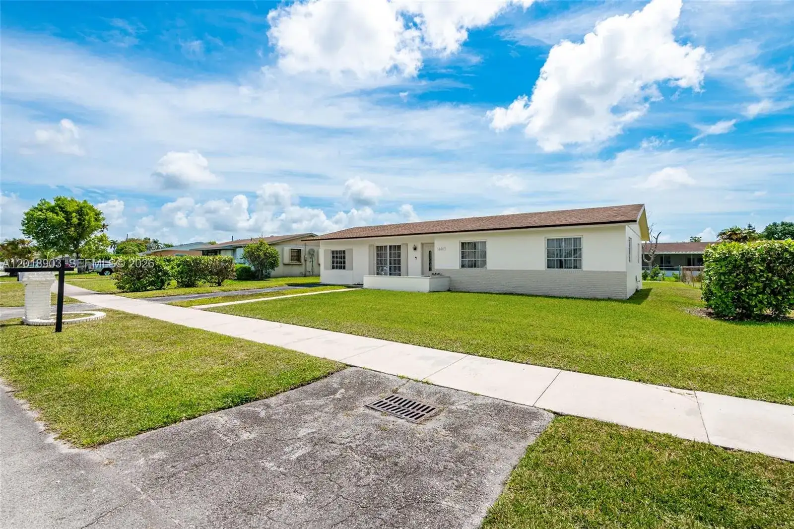 14405 SW 105th Ct, Miami FL 33176 photo 2