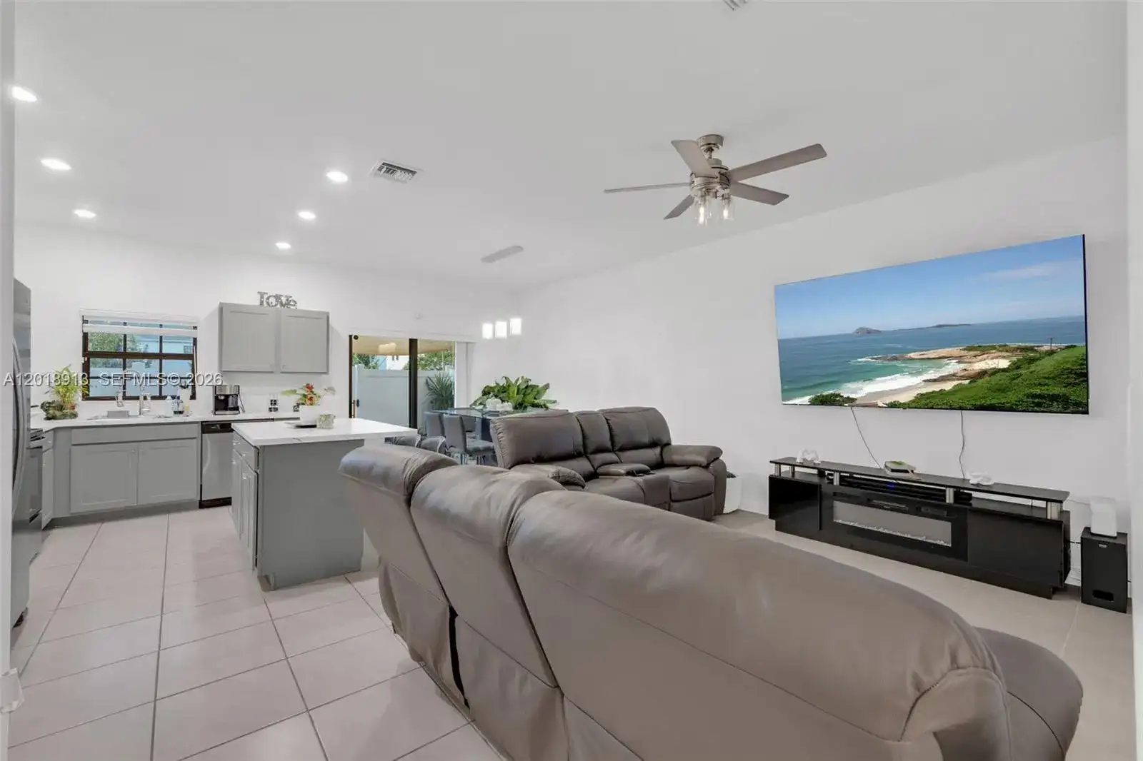 730 SW 12th St, Florida City FL 33034 photo 3