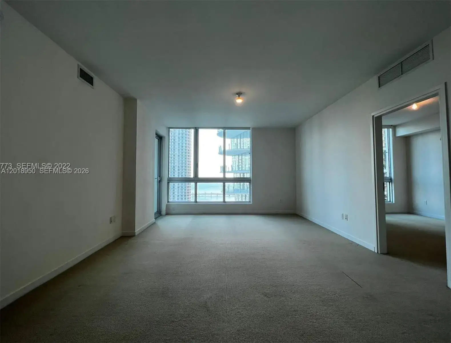 300 S Biscayne Blvd # 1606, Miami FL 33131 photo 5