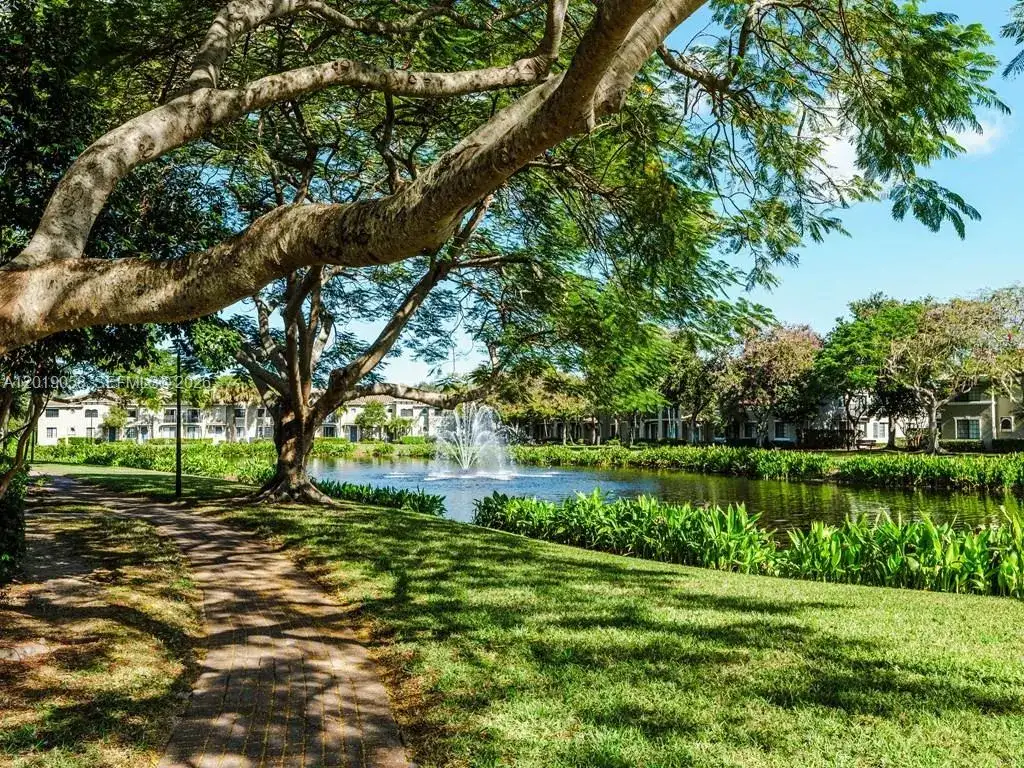 100 Portofino Drive, Palm Beach Gardens FL 33418 photo 4