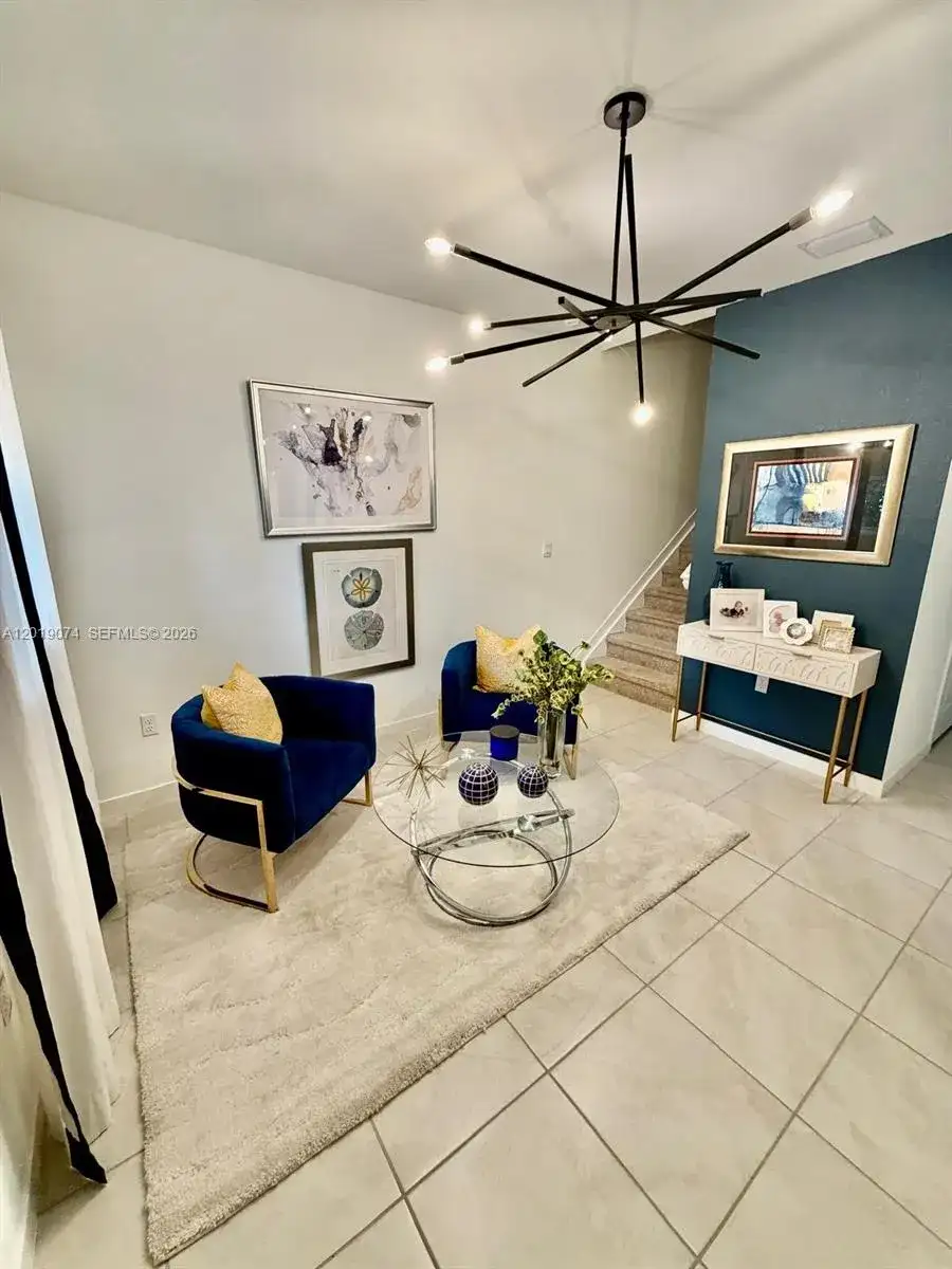 1710 SE 9th Ave, Homestead FL 33034 photo 2
