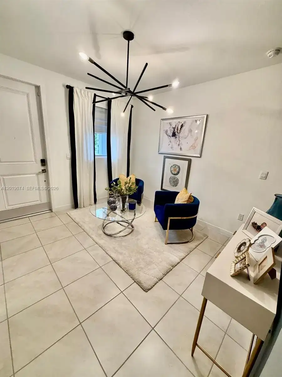 1710 SE 9th Ave, Homestead FL 33034 photo 4
