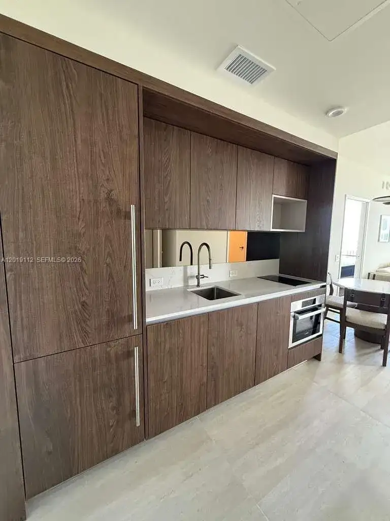 1611 SW 2nd ave # 911, Miami FL 33129 photo 2