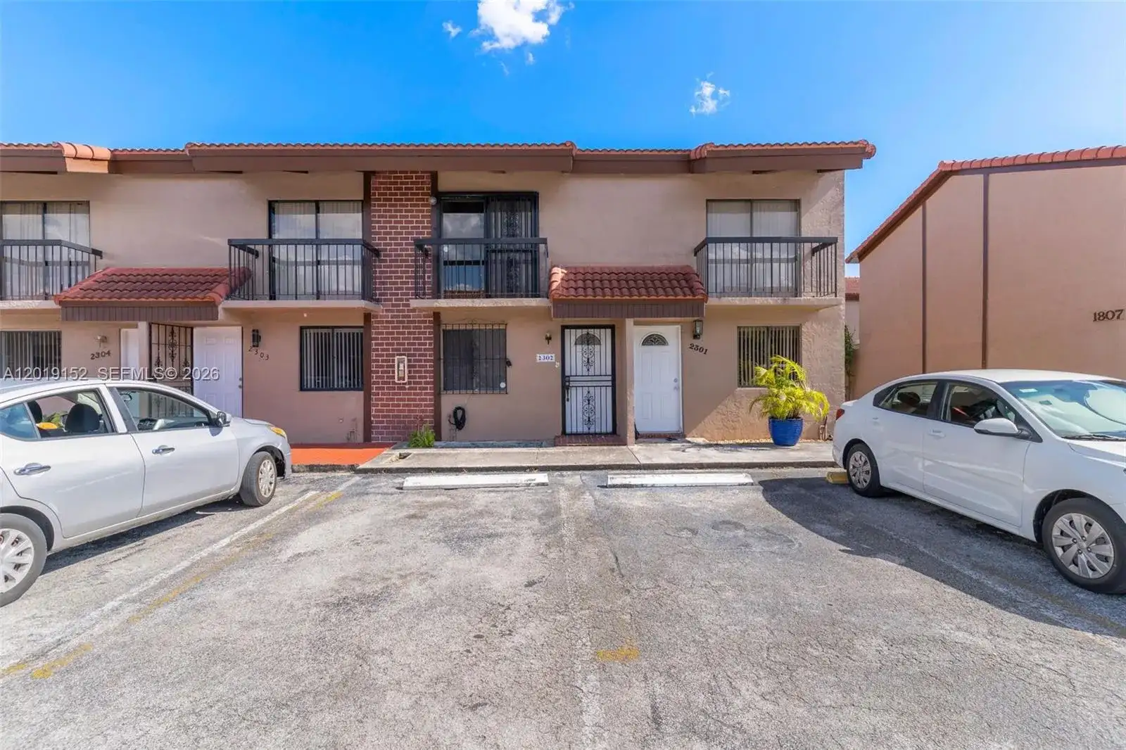 1811 SW 107th Ave # 2302, Miami FL 33165 photo 2