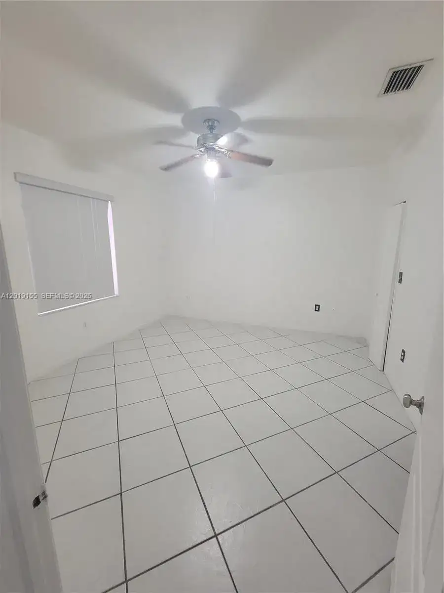15257 SW 138th Ct, Miami FL 33177 photo 4