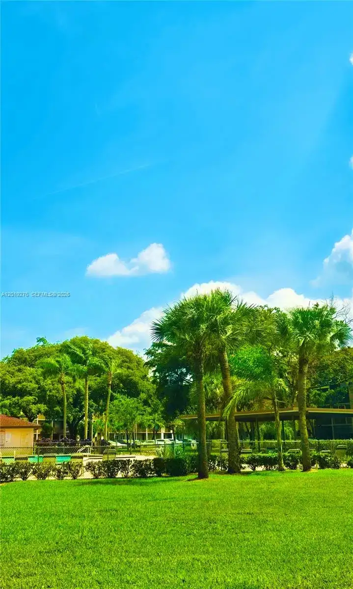 13700 SW 14th St # 411D, Pembroke Pines FL 33027 photo 3