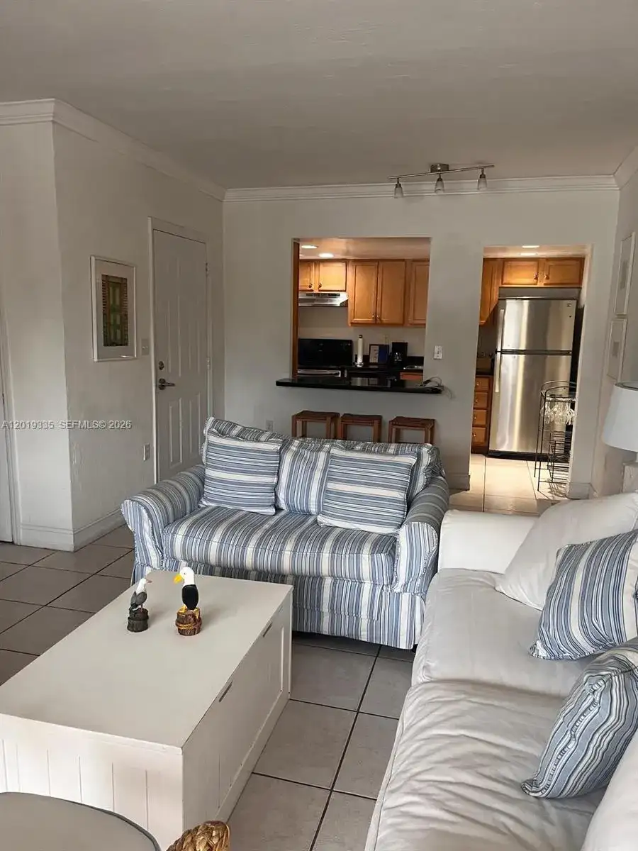 290 Sunrise Dr # 208, Key Biscayne FL 33149 photo 3