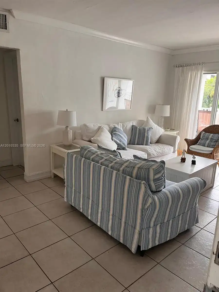 290 Sunrise Dr # 208, Key Biscayne FL 33149 photo 4