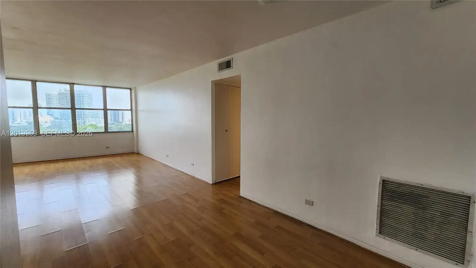 7441 Wayne # O, Miami Beach FL 33141 photo 4