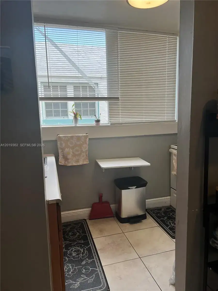 441 NW 25th Ave # 3, Miami FL 33125 photo 5