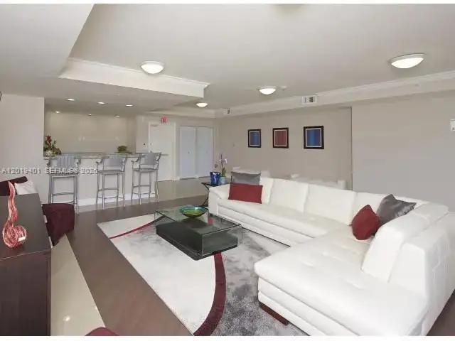 9601 Fontainebleau Blvd # 110, Miami FL 33172 photo 3