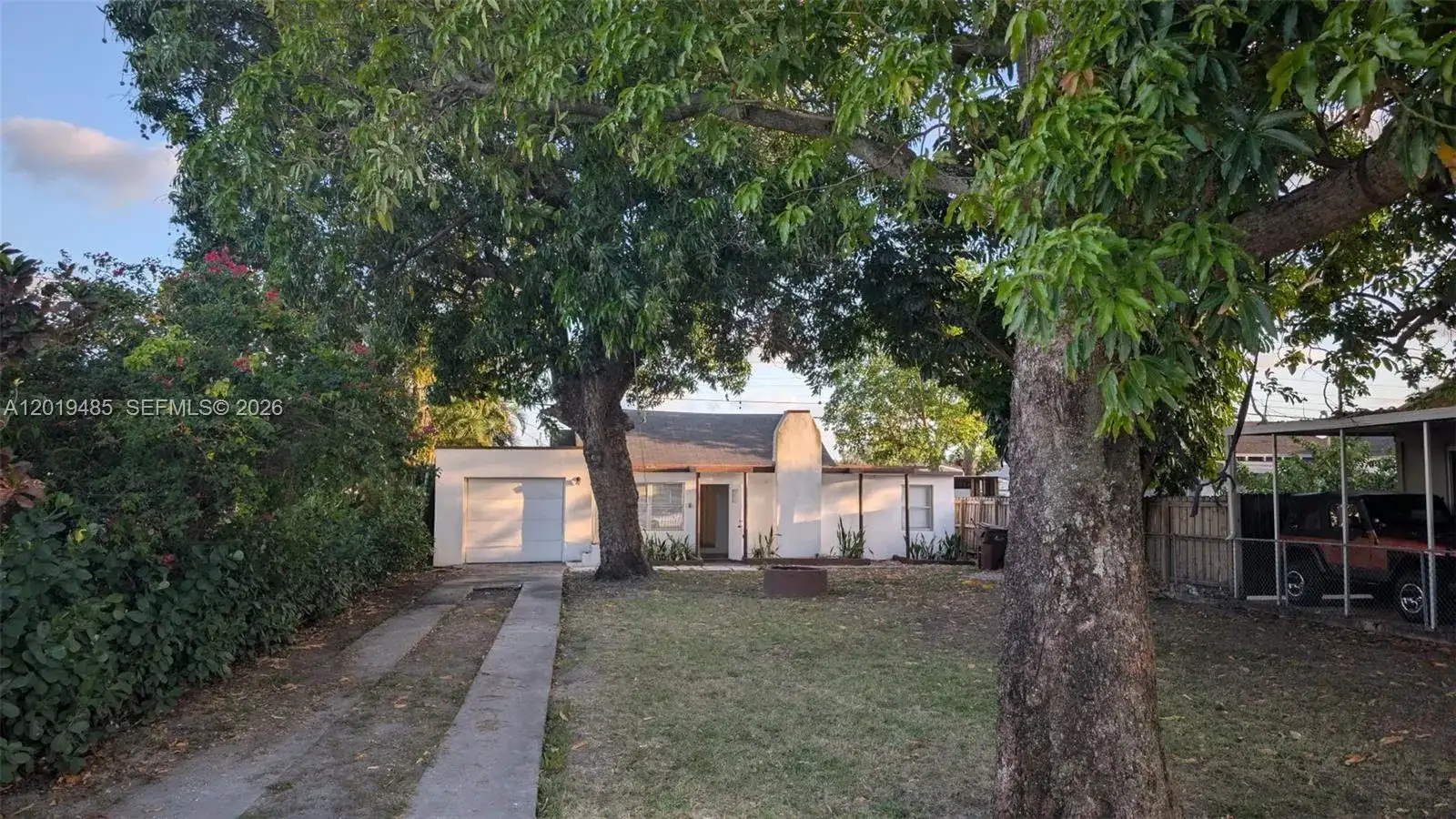 76 W 14th St, Hialeah FL 33010 photo 2