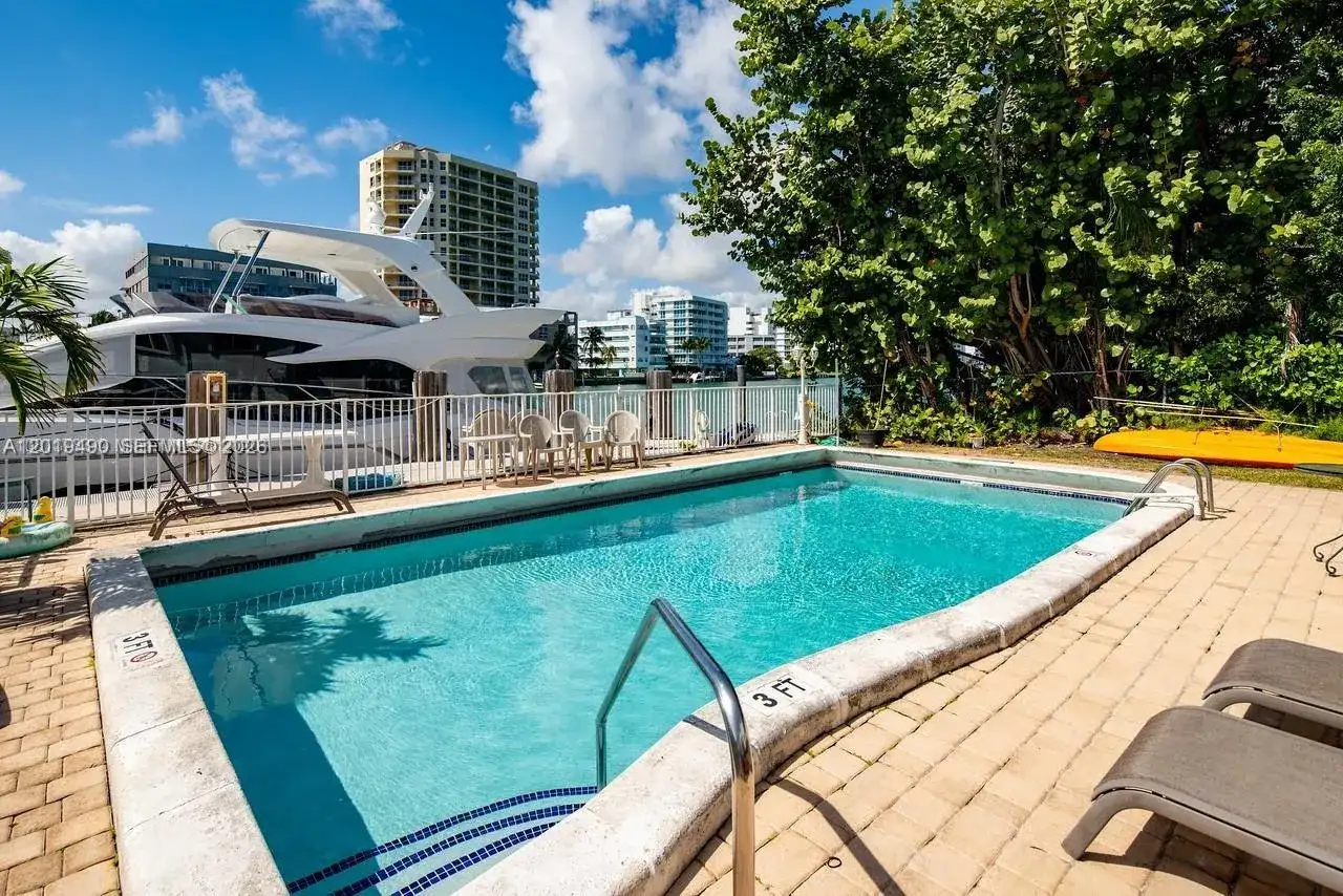 34 Bal Bay Dr, Bal Harbour FL 33154 photo 4