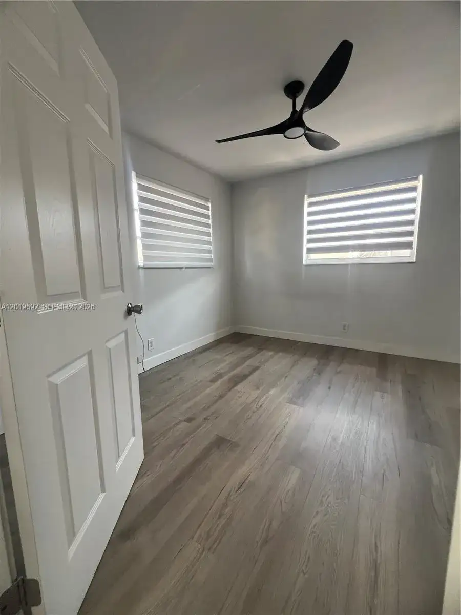1711 Thomas St, Hollywood FL 33020 photo 2