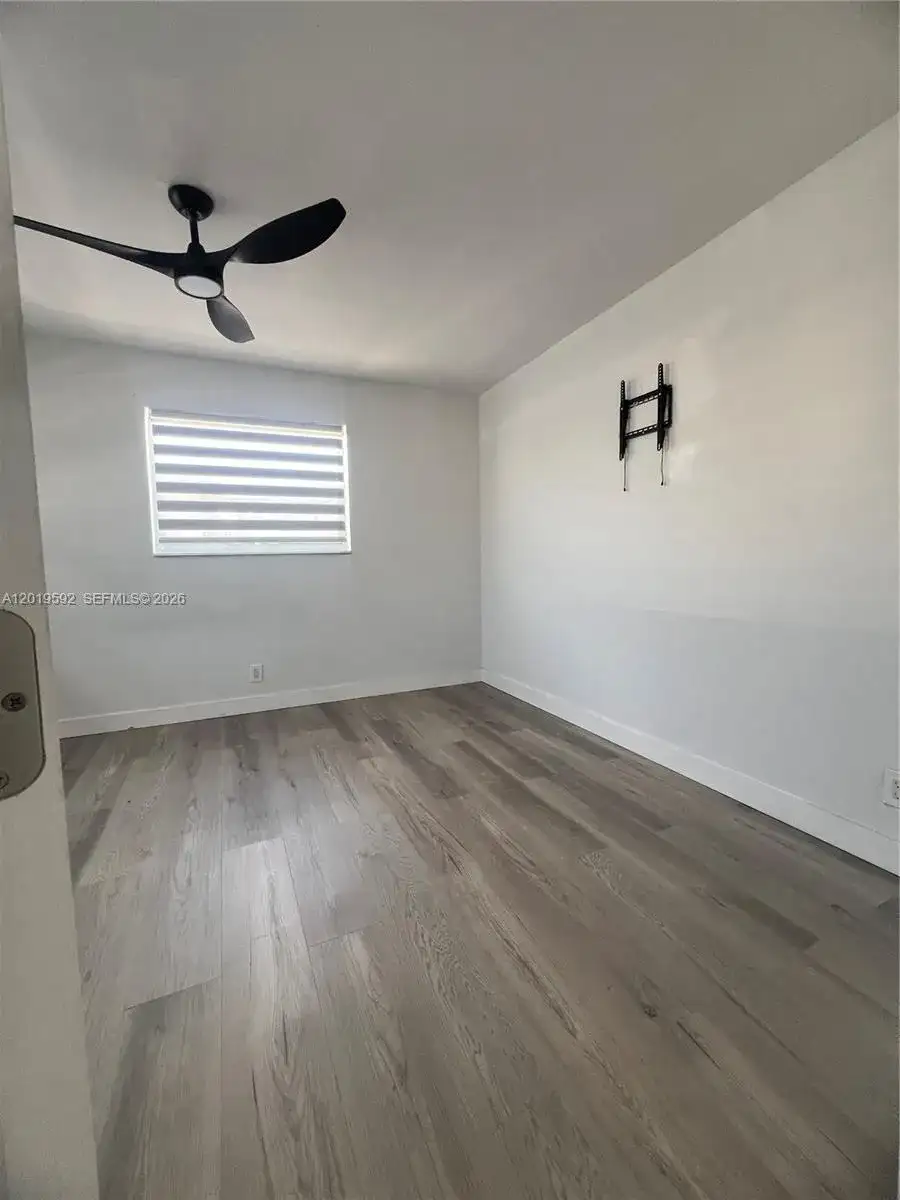 1711 Thomas St, Hollywood FL 33020 photo 4