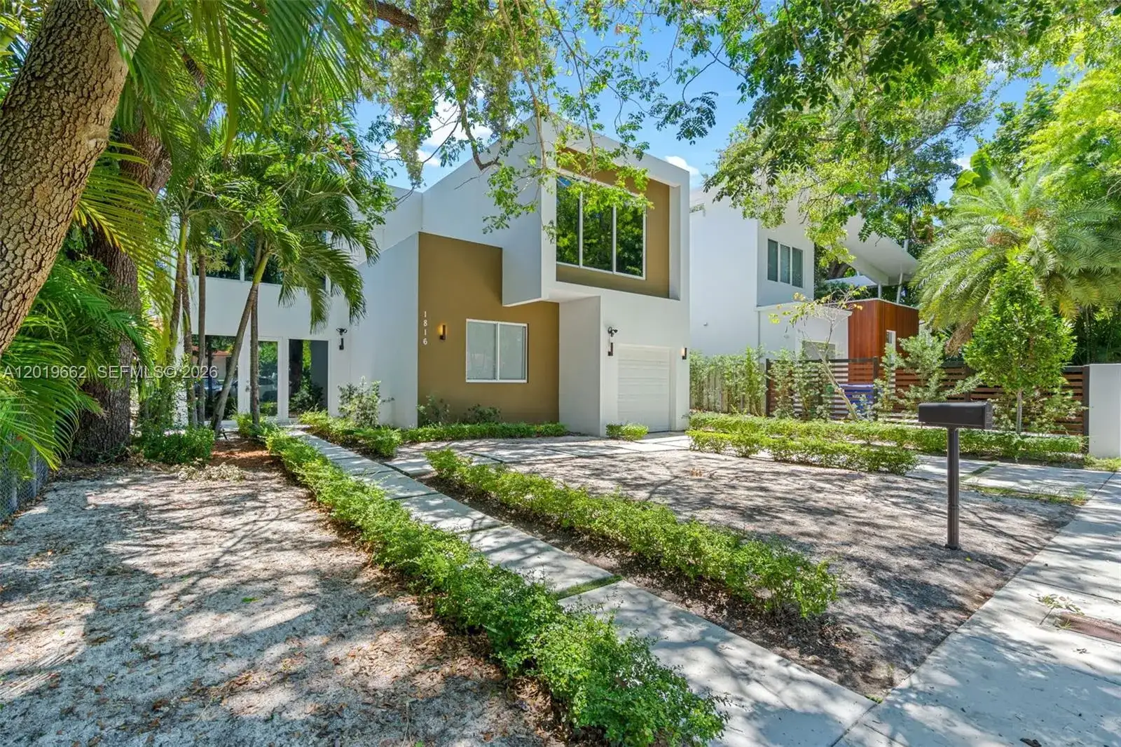 1816 SW 23rd St, Miami FL 33145 photo 2
