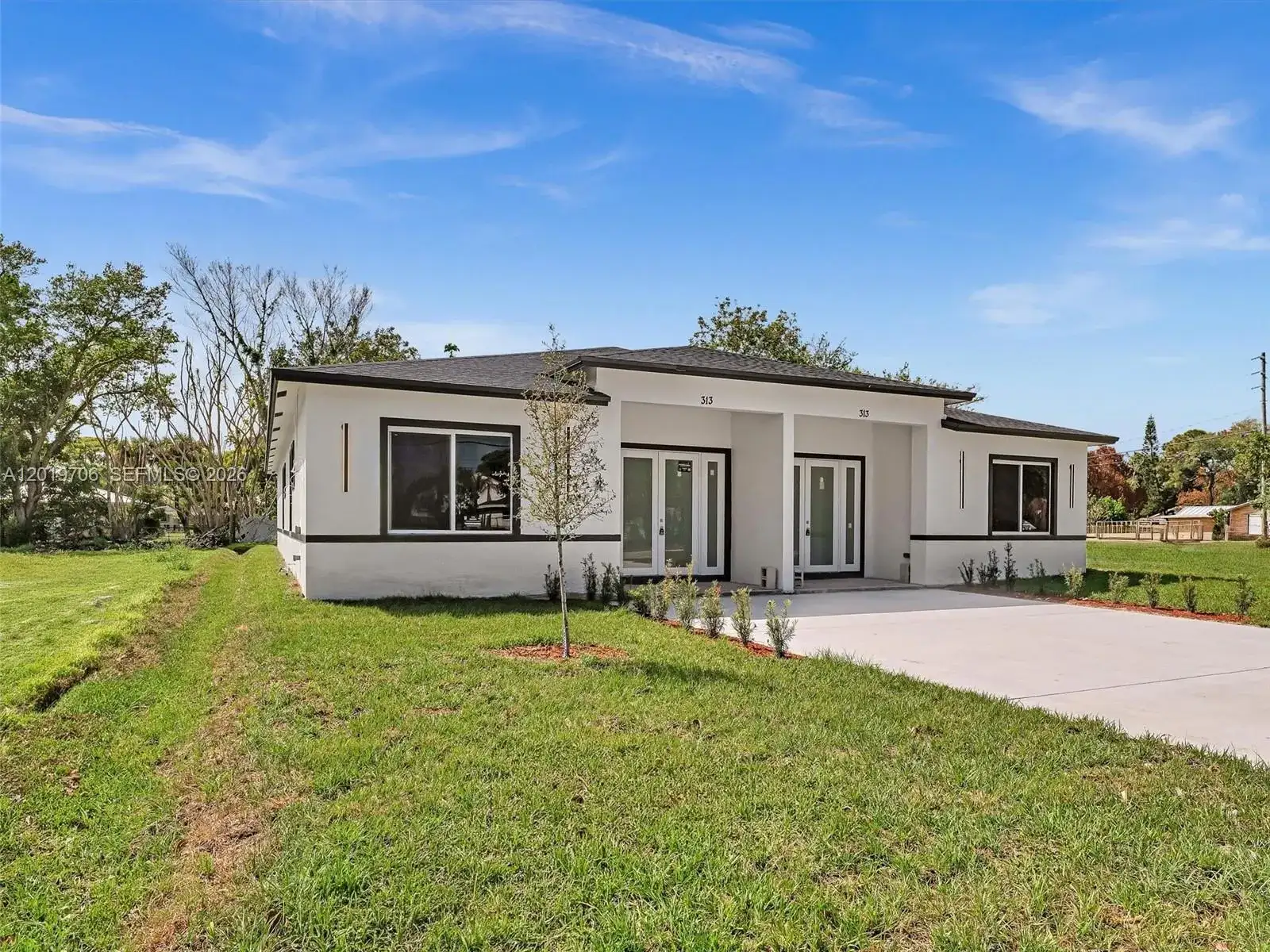 313 S 13th St # A, Fort Pierce FL 34950 photo 5