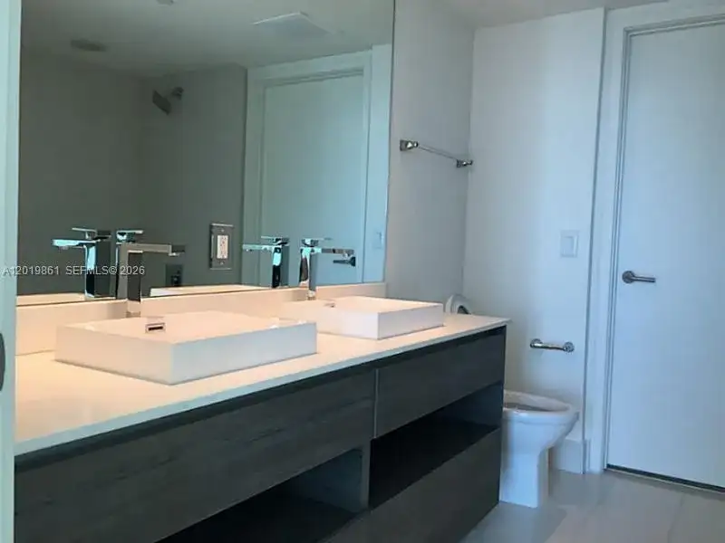 1100 S MIAMI AV # 3302, Miami FL 33130 photo 3