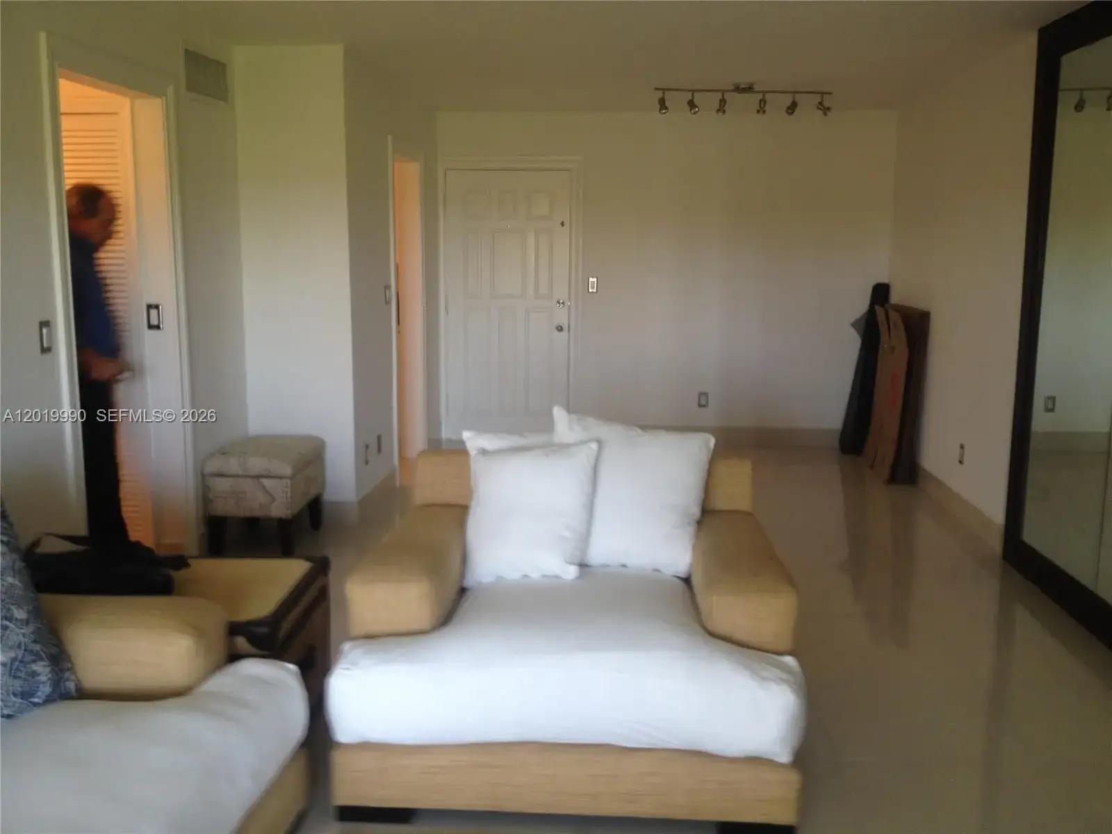 6855 Edgewater Dr, Coral Gables FL 33133 photo 3
