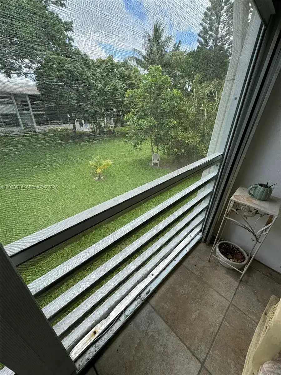 221 Kent M # 221, West Palm Beach FL 33417 photo 3