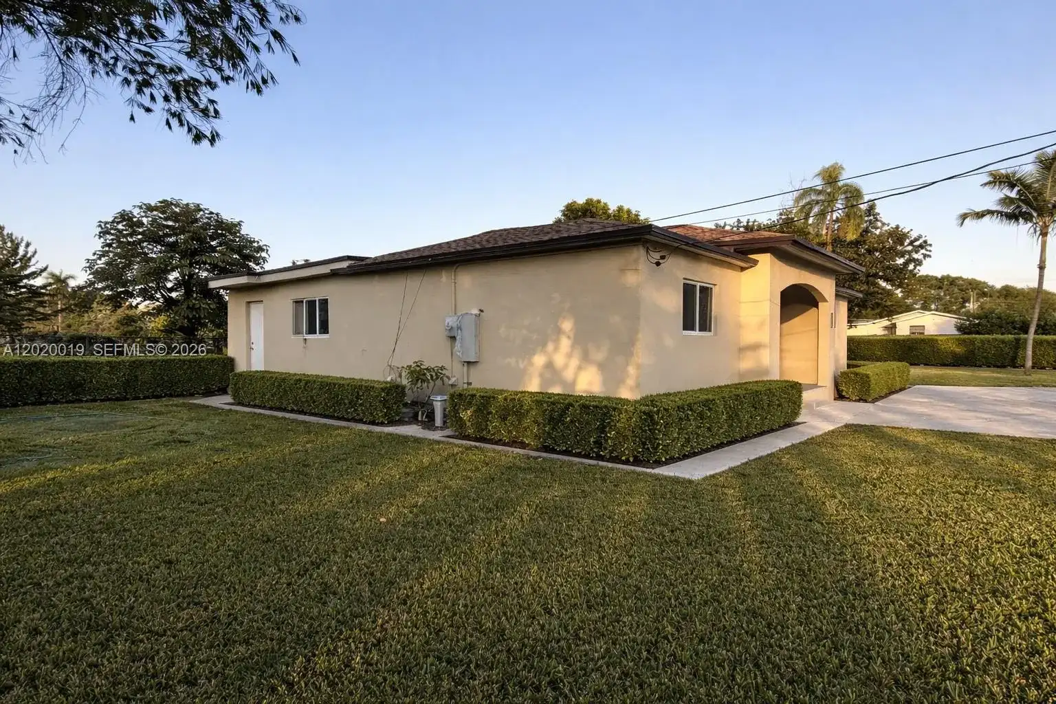 2295 NW 115th St, Miami FL 33167 photo 5