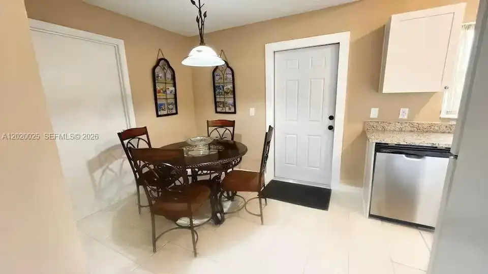 404 Red Hawk Loop, Winter Haven FL 33880 photo 3