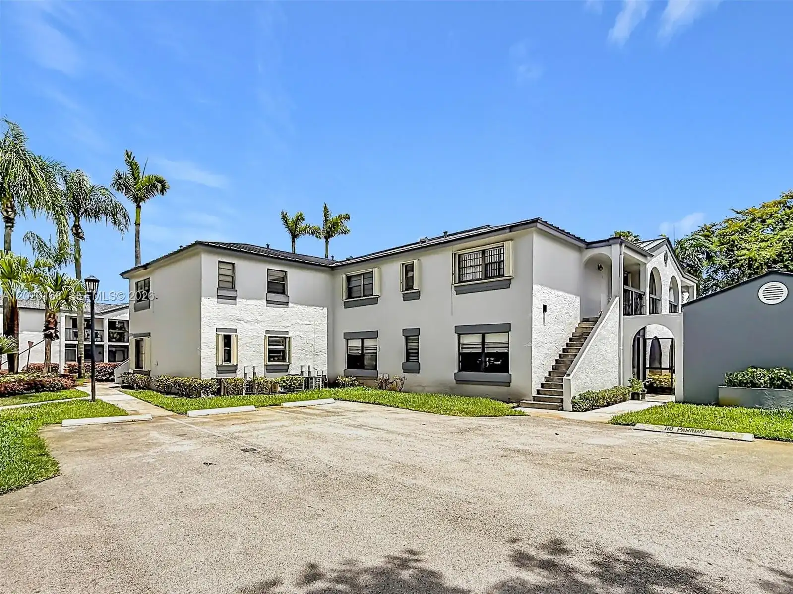 18296 Mediterranean Blvd # 404, Hialeah FL 33015 photo 2