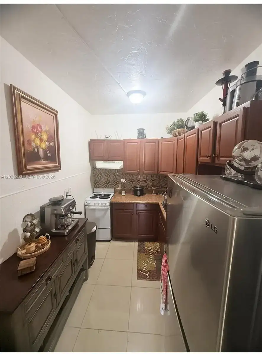 12680 NE 3rd Ave # B, North Miami FL 33161 photo 4