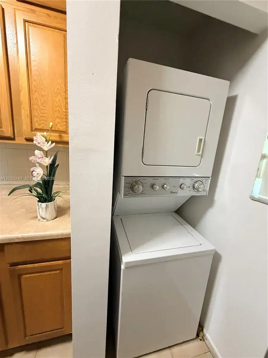 588 Trace Cir # 202, Deerfield Beach FL 33441 photo 5