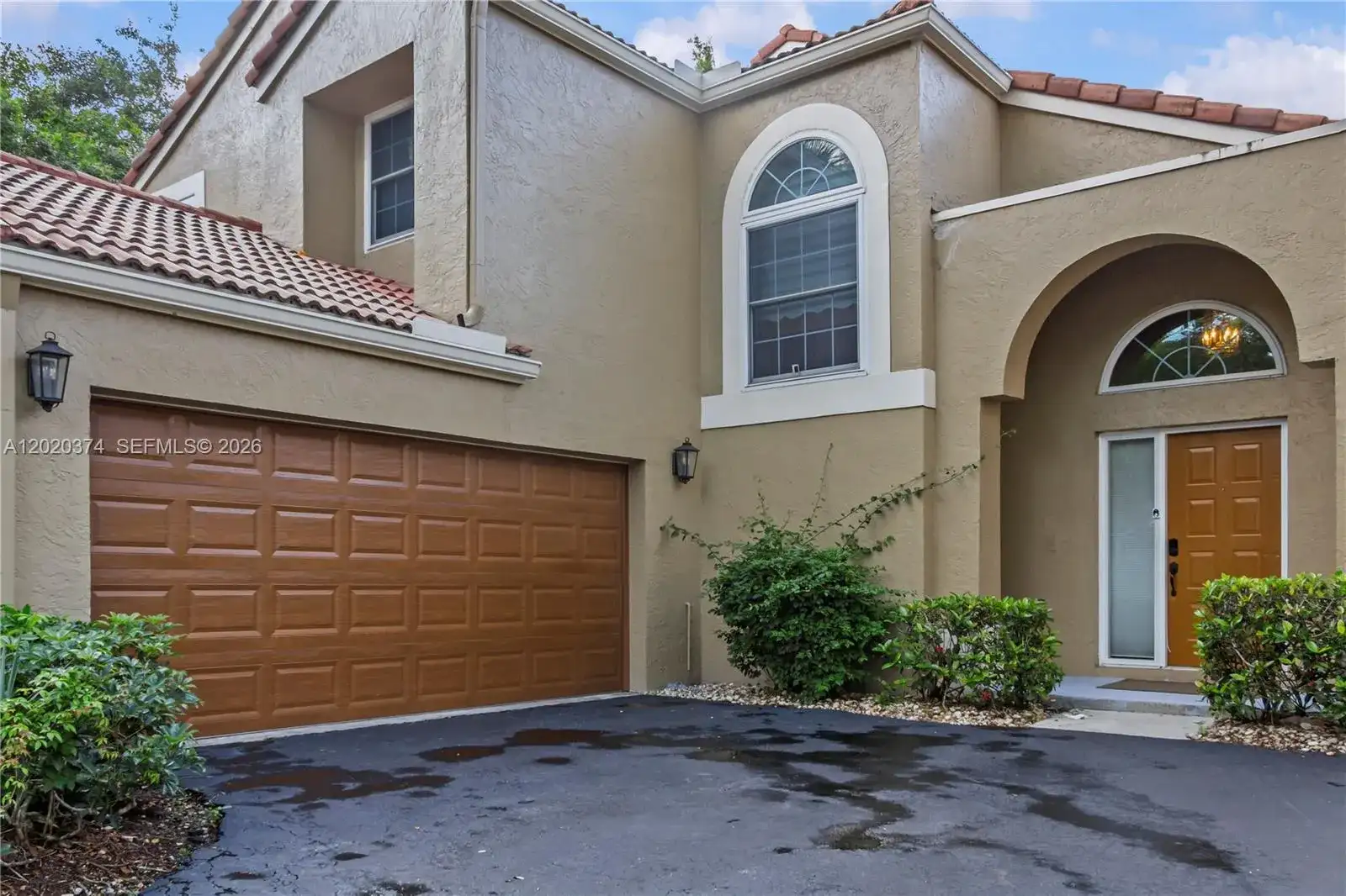6885 NW 75th Pl, Parkland FL 33067 photo 2