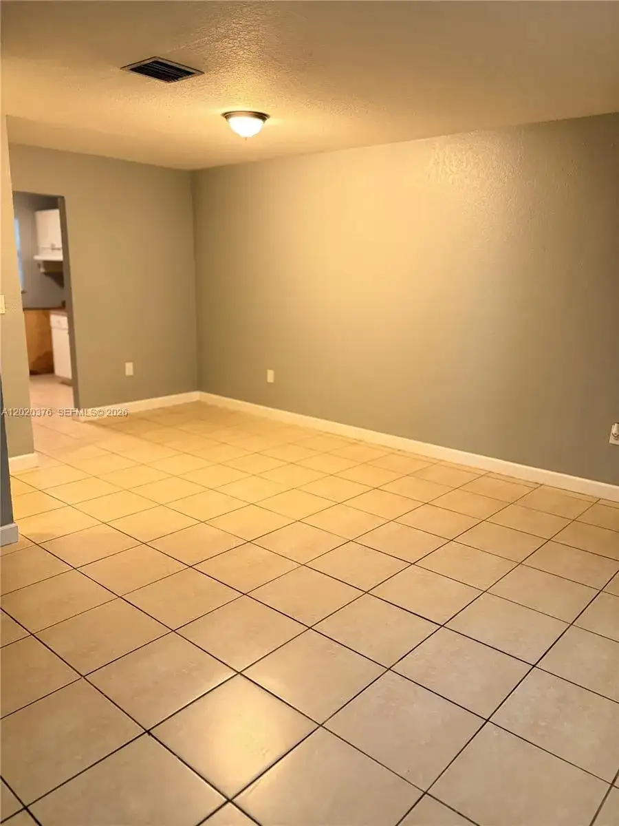 1329 NW 6 ave # A, Florida City FL 33034 photo 4