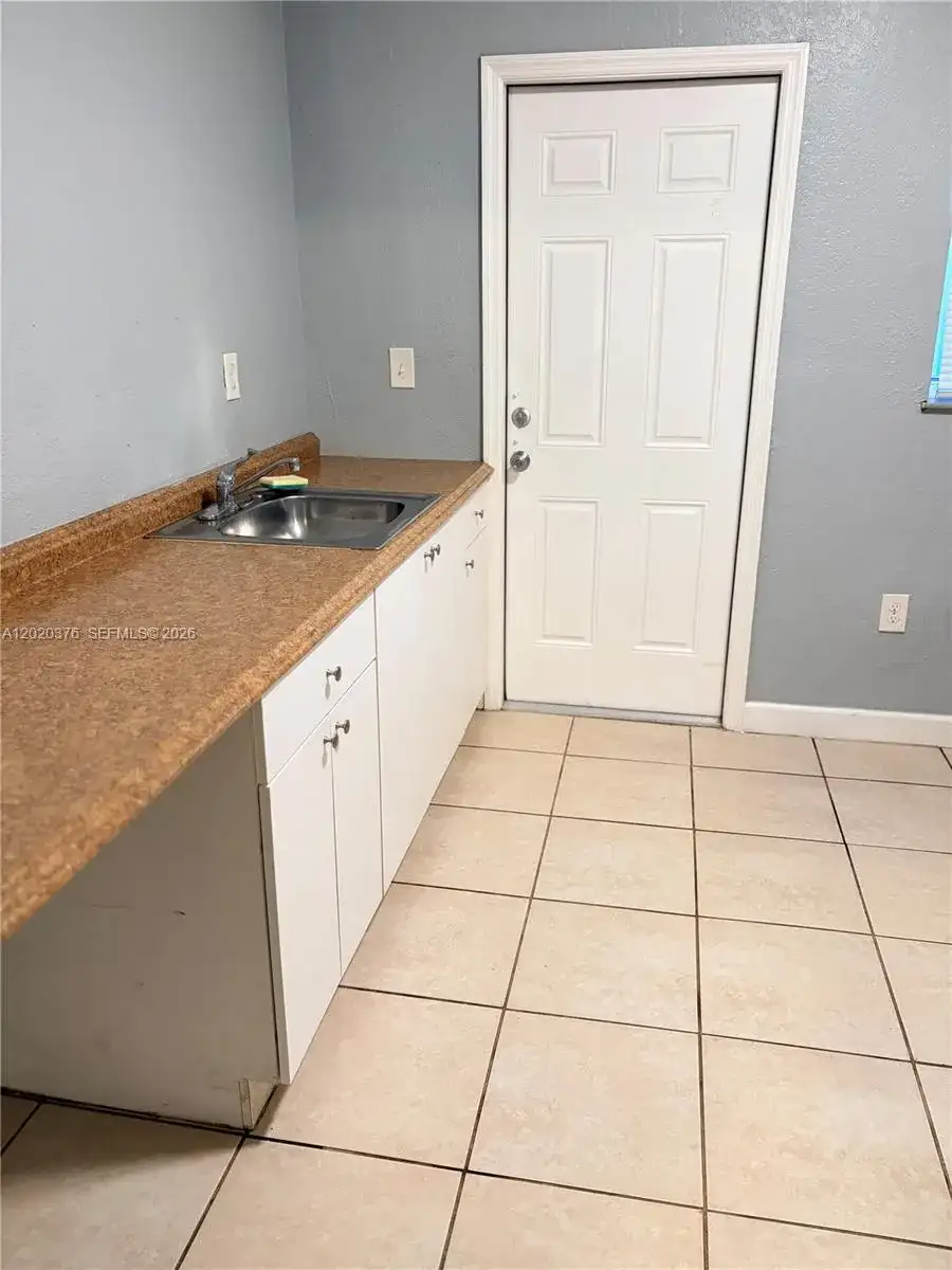 1329 NW 6 ave # A, Florida City FL 33034 photo 5