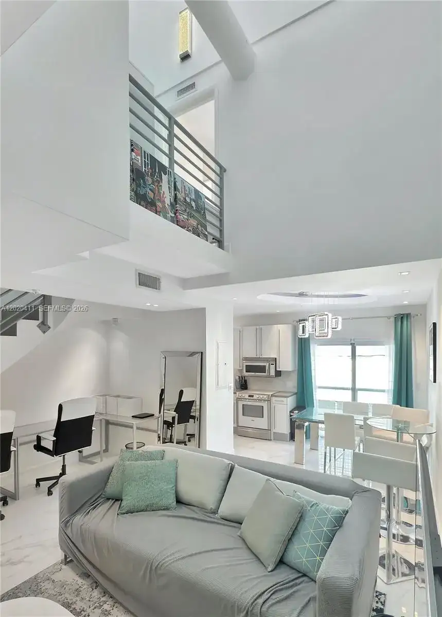734 Michigan Ave # 6, Miami Beach FL 33139 photo 4