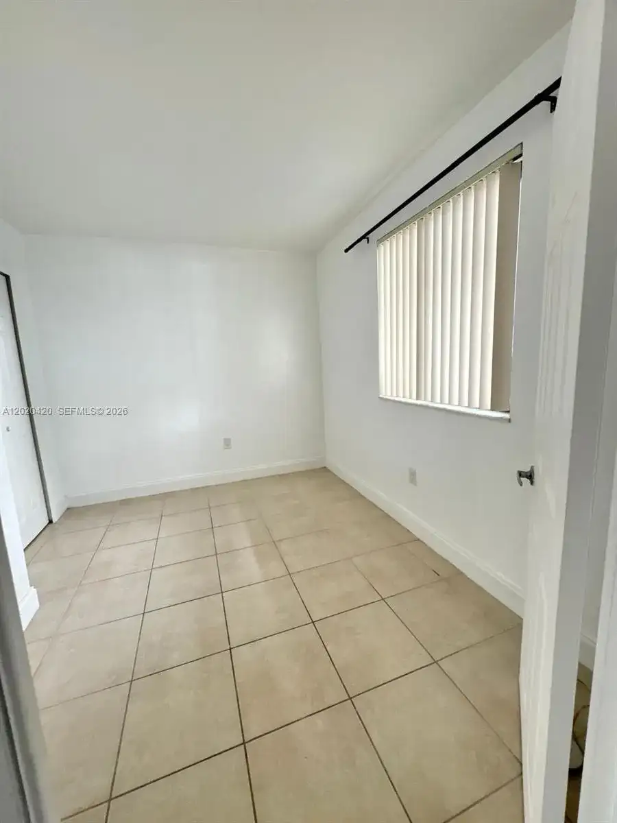 8275 SW 152nd Ave # 302, Miami FL 33193 photo 3