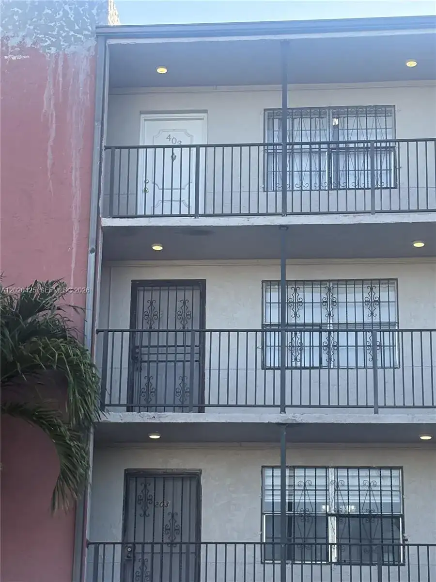 6620 W 2nd Ct # 403, Hialeah FL 33012 photo 3
