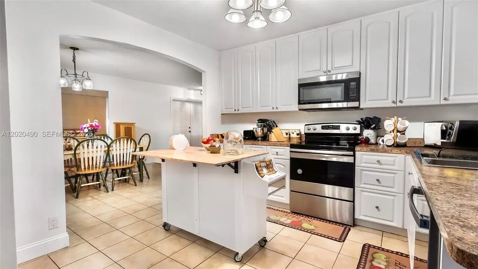 500 NW 96th Ter, Pembroke Pines FL 33024 photo 4